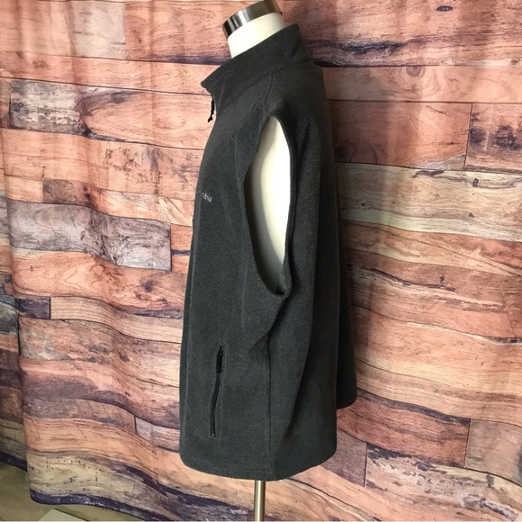 Columbia Gray Vest - Picture 2 of 11